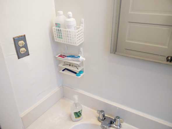 No more clutter on the bathroom sink!